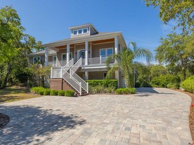 1012 Island Way