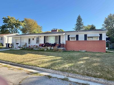 2 Brady Ct