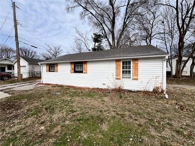 1004 E Walnut St