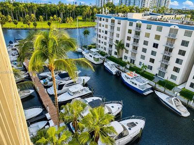1700 NW North River Dr APT 805