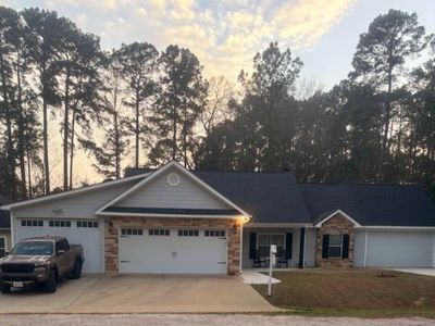138 Breezeway Dr