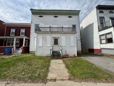 530 Yates Street