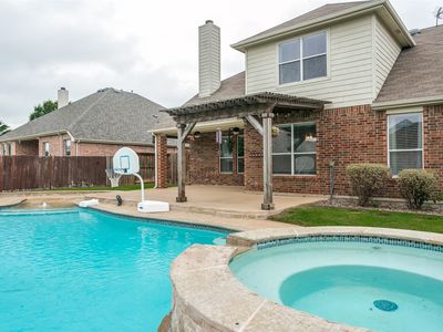1121 Victory Bells Dr