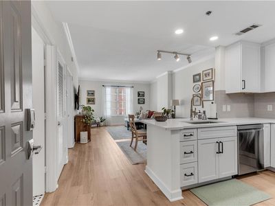 1101 Juniper St NE APT 1020