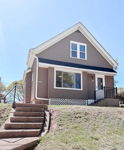 3569 South Whitnall AVENUE