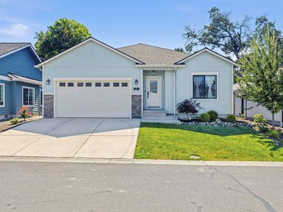 211 Christopher Way
