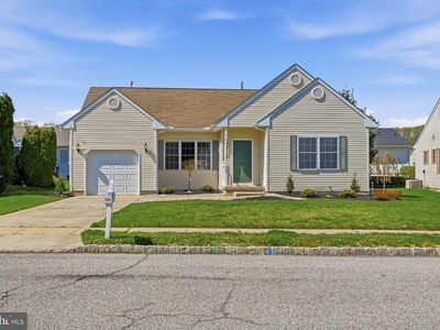 104 Trellis Ln