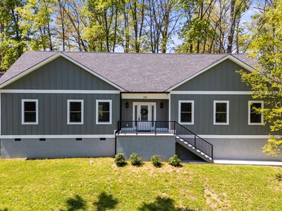 107 Douglas Dr