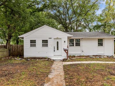 1201 Algona Rd