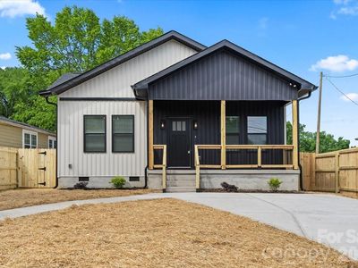 220 Lincoln St SW