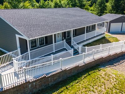 54 Deacons Ln