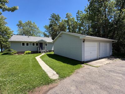 6520 Birchmont Dr NE