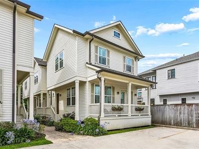 4422 La Salle St #A