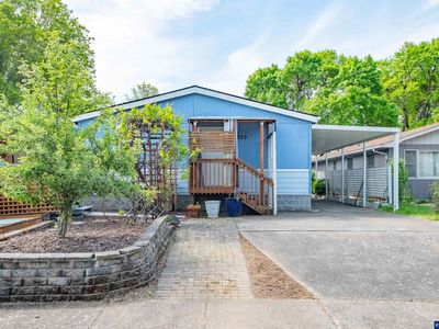 352 SW Butterfield Pl