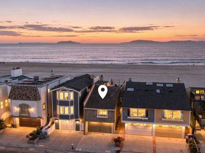 3949 Ocean Dr