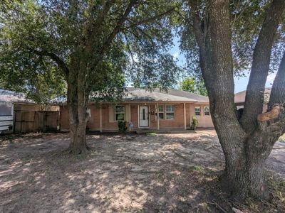 4310 Dacca Dr