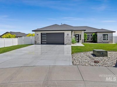 824 Owl Ct