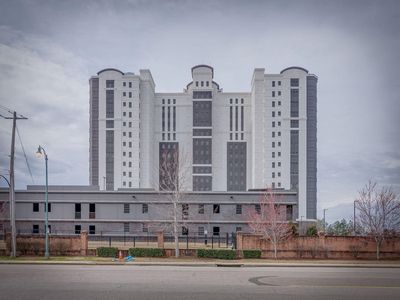 717 Riverside Dr #704