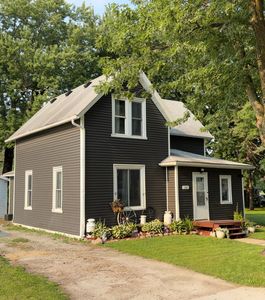 124 Arnold St