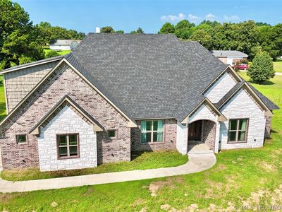 1104 Maple Ln