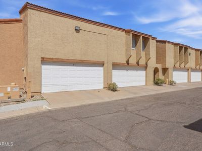 2202 W GLENROSA Avenue #18