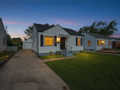 1433 Lamar Dr