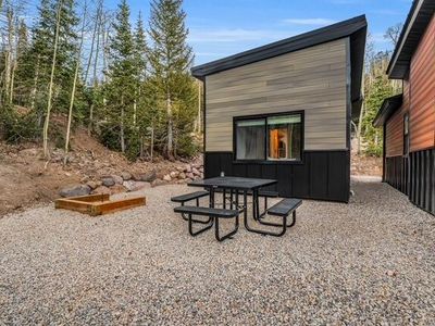 151 E Steam Engine Dr #4