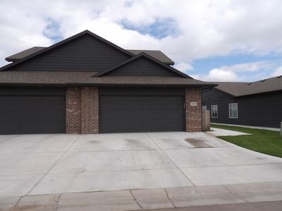 Property at 16211 W Ike Ct, Goddard, KS