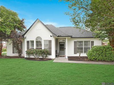 17076 Hunters Trce W