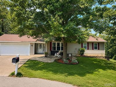 Property at 5001 Melanie Wilkes Ln, Villa Ridge, MO