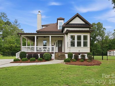 2348 Oak Grove Cir