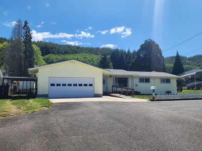 Property at 3030 Morris Pl, Reedsport, OR