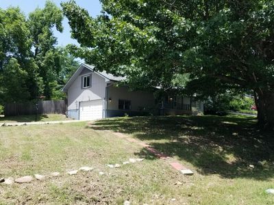 5901 S Farm Road 157