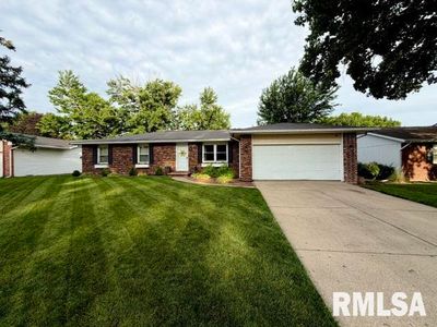 75 Roundtable Rd