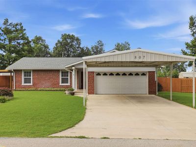 Property at 807 W 15th St, Newkirk, OK