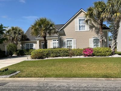 694 Meadowbrook Ln NW