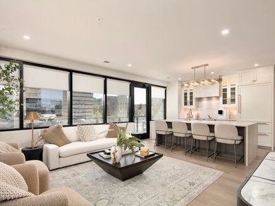 106 W Vine St #409