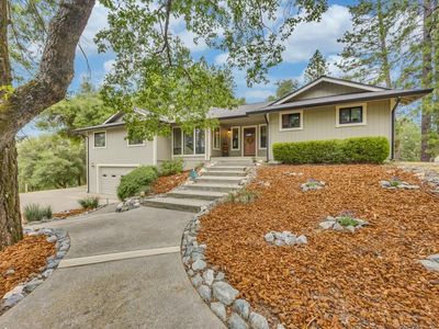 1640 Middle Mountain Ct