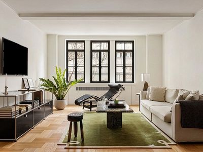 110 E 87th St APT 2A