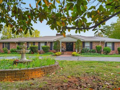 843 W Bockman Way