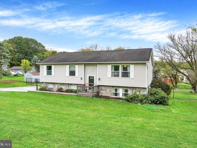 Property at 4422 Walters Hatchery Rd, Spring Grove, PA