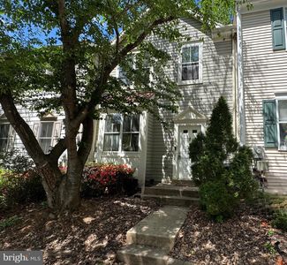 20202 Waterside Dr