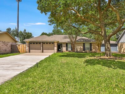 17711 Smooth Rock Falls Dr