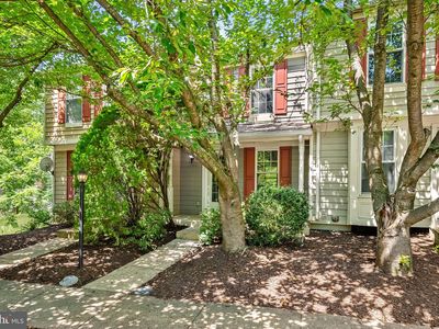 Property at 11908 Fieldthorn Ct, Reston, VA