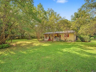 10466 Hughes Ln