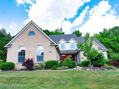 5494 Buell Dr