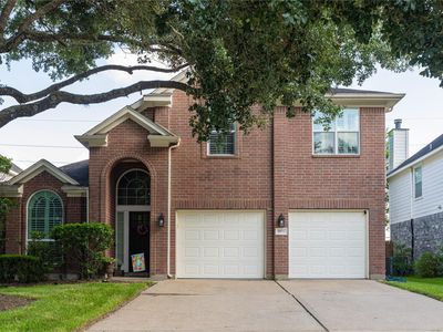 5922 Walkabout Way