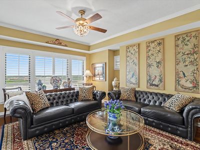 121 N Monroe St APT 1005