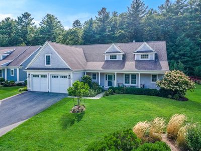 12 Fieldstone Dr