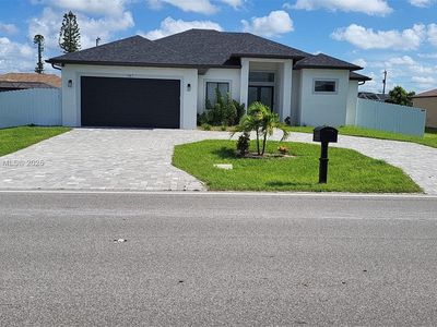 707 Tropicana Pkwy E